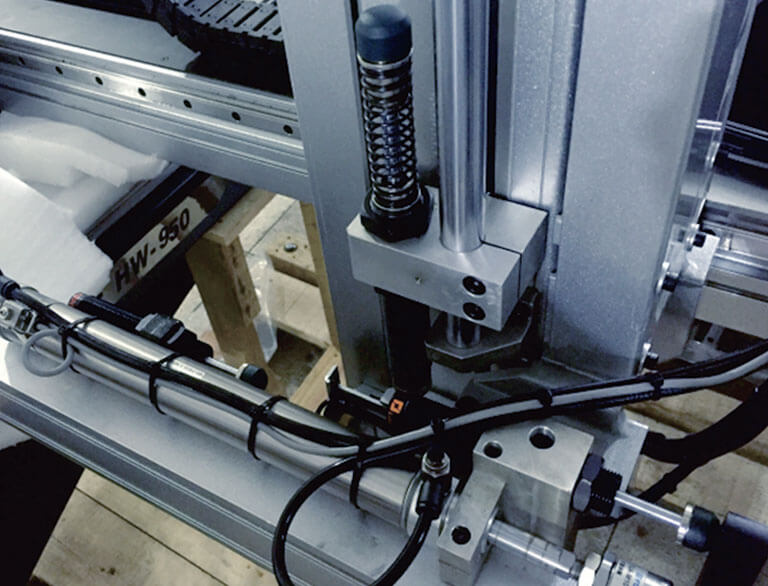 It can continuously and stably control the moving speed of moving objects for a long period of time.(image 1)